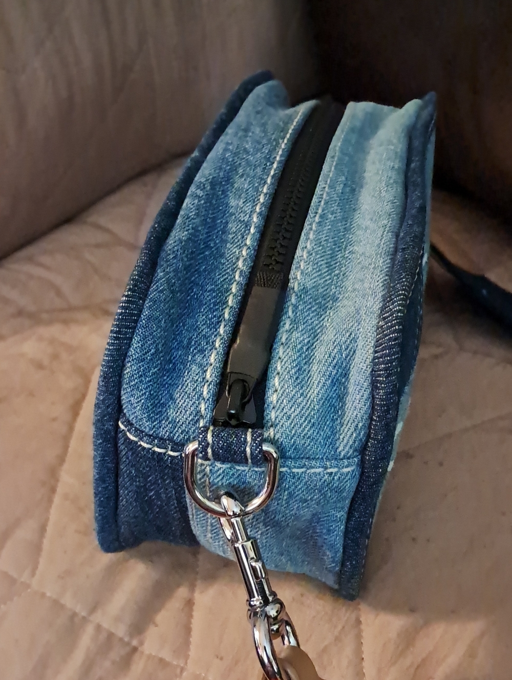 Marc Jacobs Denim 'The Camera Bag' with Tan Leather Accents - Picture 3 of 7